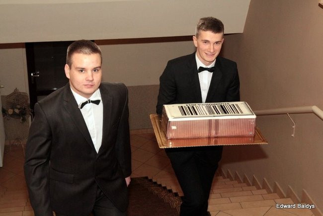 Pierwsza Studniówka Ekonomika (zdjęcia)