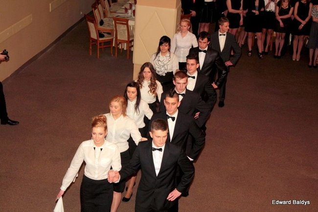 Pierwsza Studniówka Ekonomika (zdjęcia)