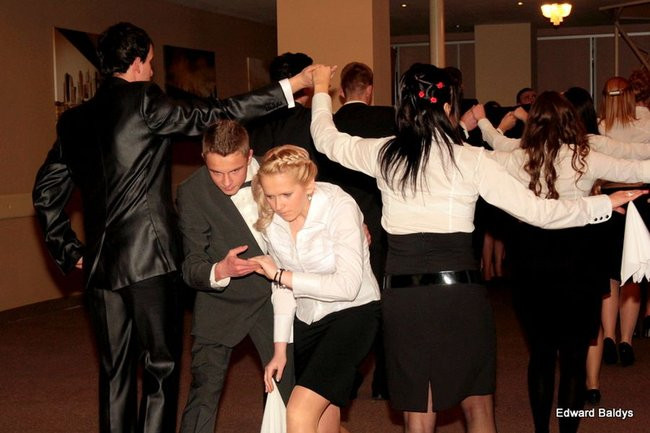 Pierwsza Studniówka Ekonomika (zdjęcia)