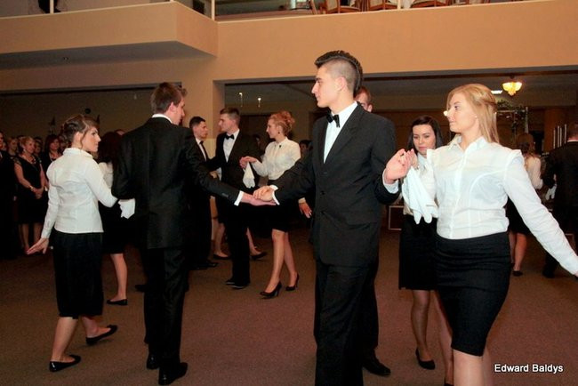 Pierwsza Studniówka Ekonomika (zdjęcia)