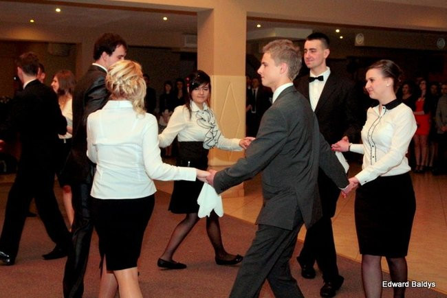 Pierwsza Studniówka Ekonomika (zdjęcia)