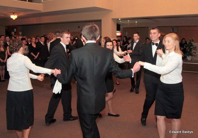 Pierwsza Studniówka Ekonomika (zdjęcia)