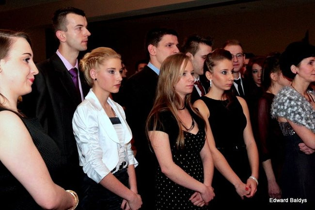 Pierwsza Studniówka Ekonomika (zdjęcia)