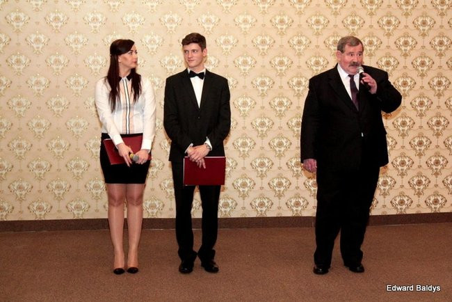 Pierwsza Studniówka Ekonomika (zdjęcia)