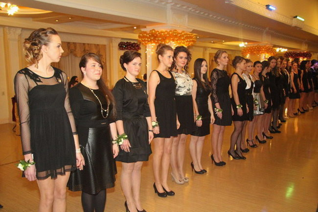 Cztery klasy na parkiecie (zdjęcia)