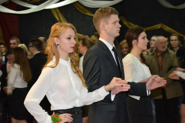 Uczniowie Kopernika tańczyli w szkole (zdjęcia)