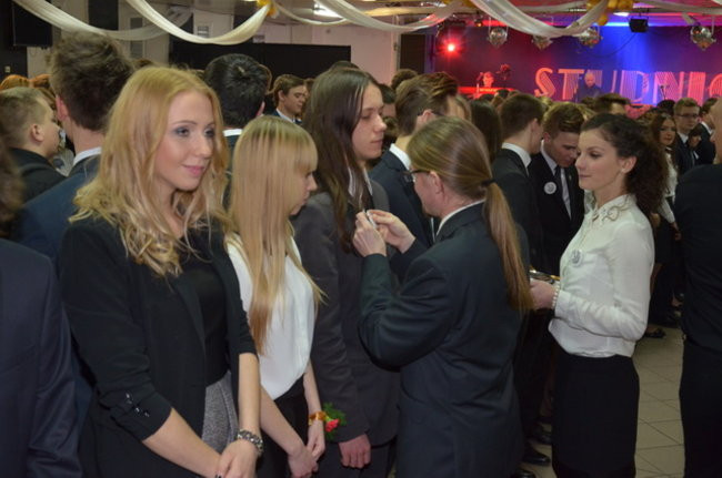 Uczniowie Kopernika tańczyli w szkole (zdjęcia)