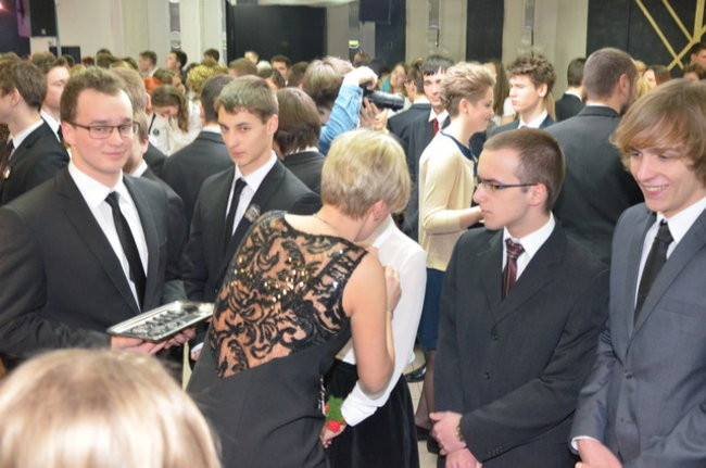 Uczniowie Kopernika tańczyli w szkole (zdjęcia)