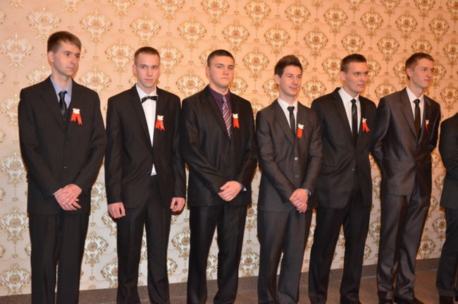 Maturzyści ZST relaksowali się w Finezji (zdjęcia)