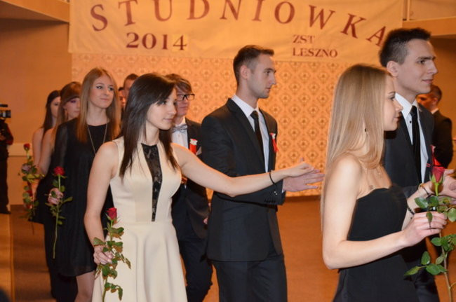 Maturzyści ZST relaksowali się w Finezji (zdjęcia)