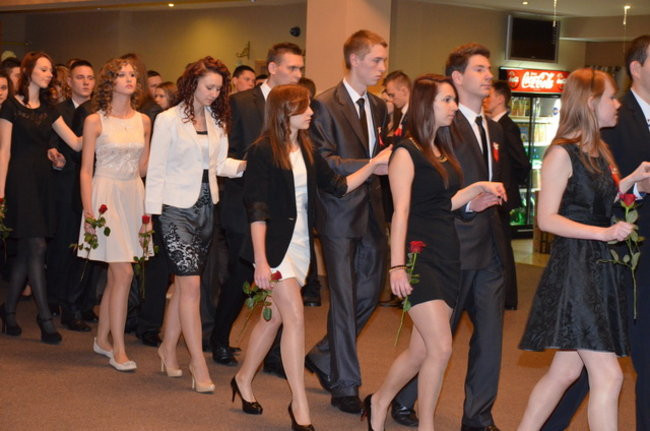 Maturzyści ZST relaksowali się w Finezji (zdjęcia)