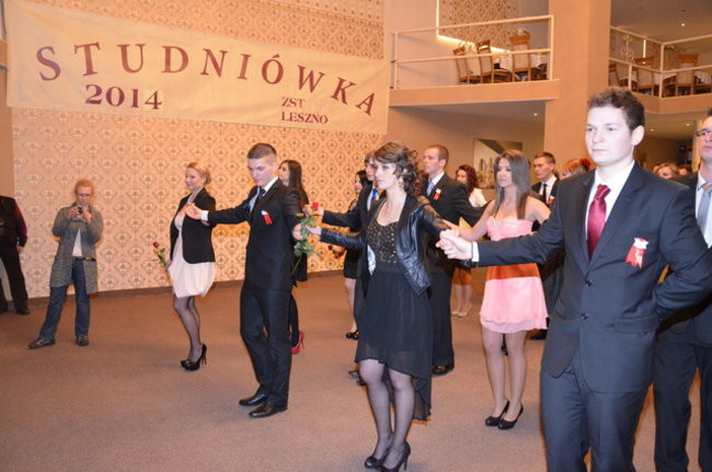 Maturzyści ZST relaksowali się w Finezji (zdjęcia)