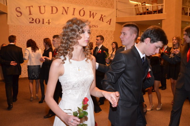 Maturzyści ZST relaksowali się w Finezji (zdjęcia)