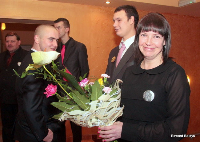 Maturzyści ZSOŚ opanowali Myśliwską (zdjęcia)