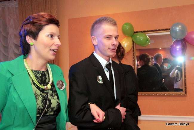 Maturzyści ZSOŚ opanowali Myśliwską (zdjęcia)