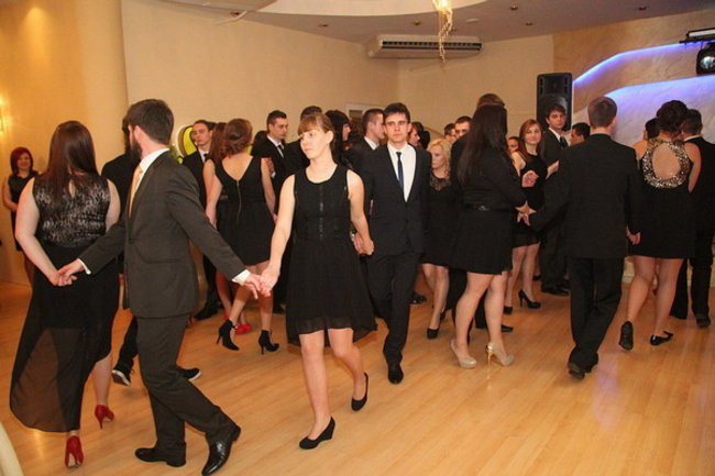 Studniówka z karaoke (zdjęcia)