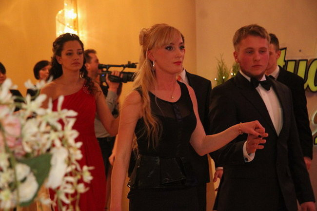 Studniówka z karaoke (zdjęcia)