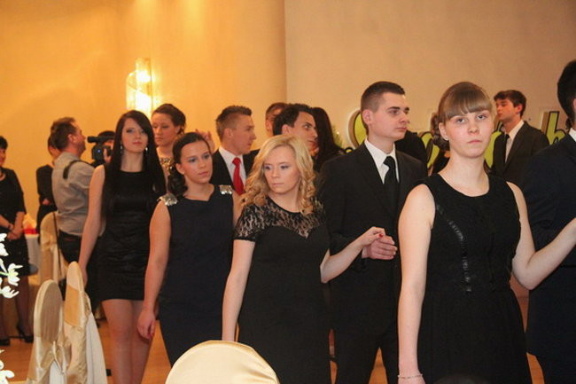 Studniówka z karaoke (zdjęcia)