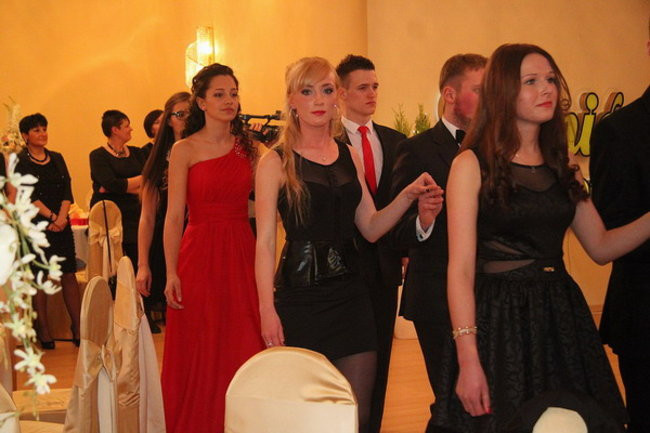 Studniówka z karaoke (zdjęcia)