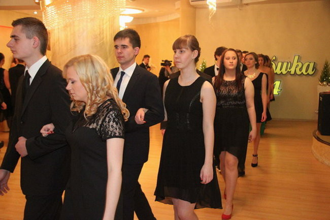 Studniówka z karaoke (zdjęcia)