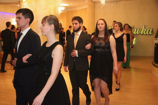 Studniówka z karaoke (zdjęcia)