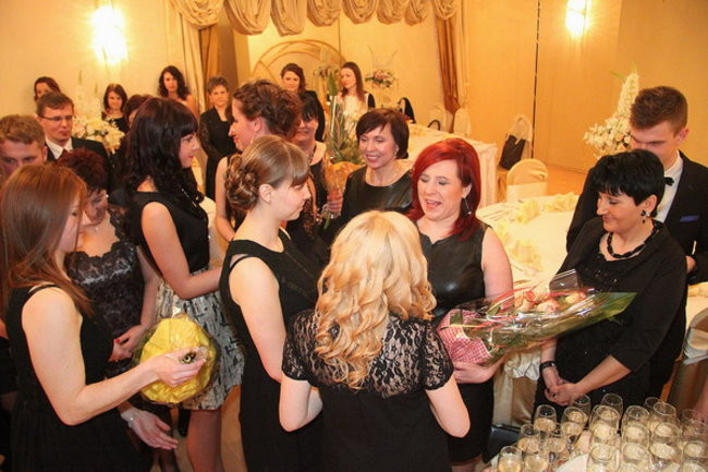 Studniówka z karaoke (zdjęcia)