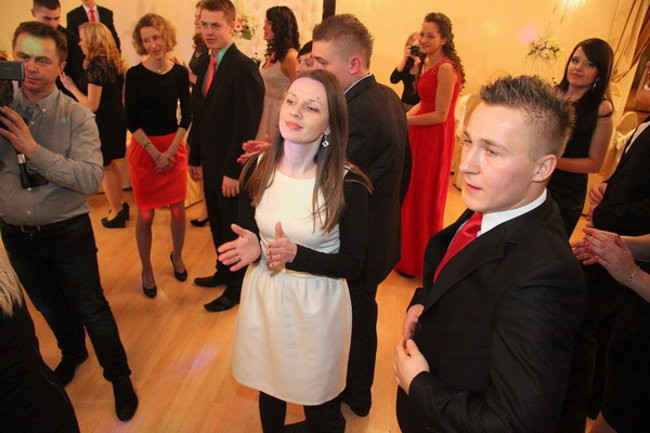 Studniówka z karaoke (zdjęcia)