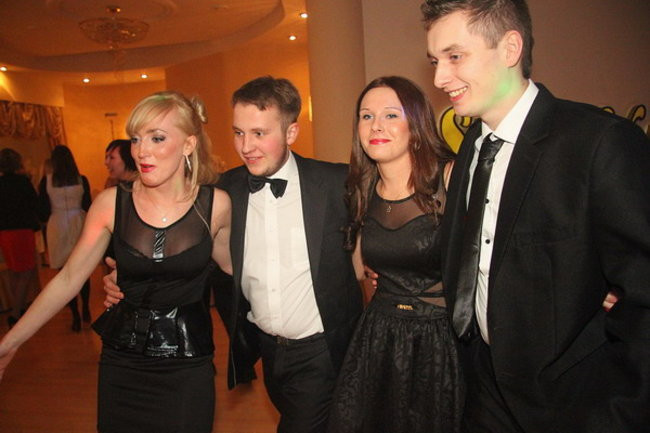 Studniówka z karaoke (zdjęcia)