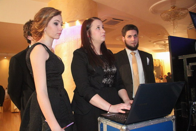 Studniówka z karaoke (zdjęcia)