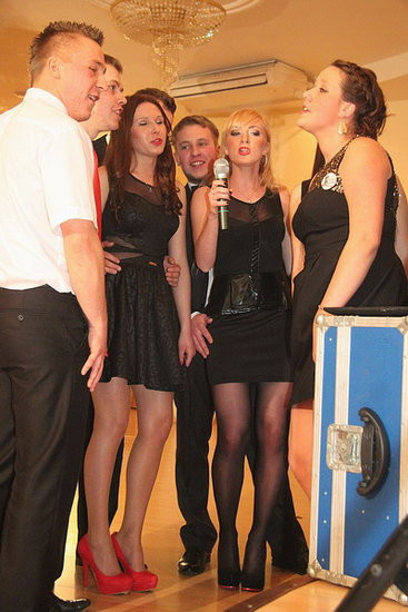 Studniówka z karaoke (zdjęcia)