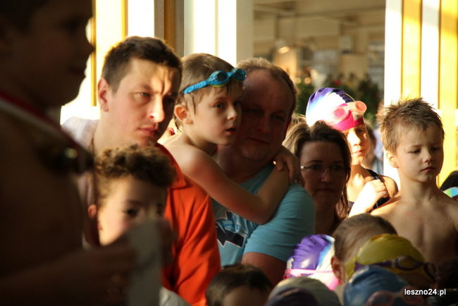 Basen pełen dzieci (zdjęcia)