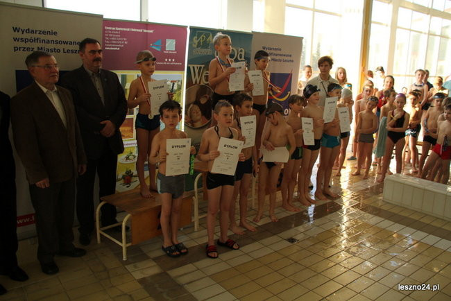 Basen pełen dzieci (zdjęcia)