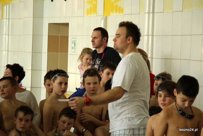 Basen pełen dzieci (zdjęcia)