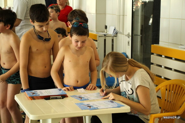 Basen pełen dzieci (zdjęcia)