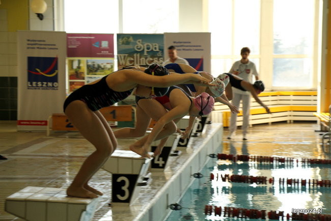 Basen pełen dzieci (zdjęcia)