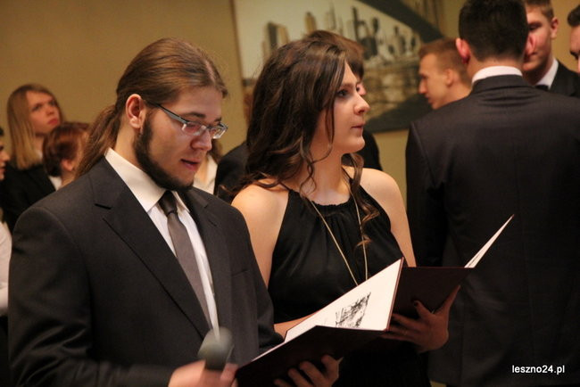 Jedynka tańczyła poloneza i walce (zdjęcia)