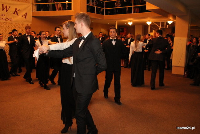 Jedynka tańczyła poloneza i walce (zdjęcia)