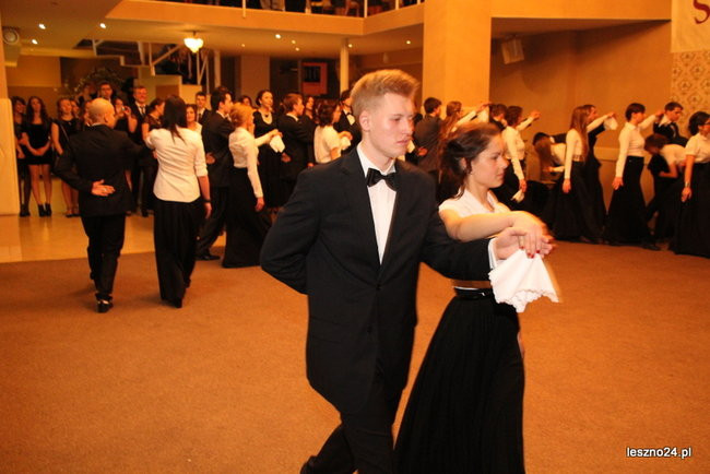 Jedynka tańczyła poloneza i walce (zdjęcia)