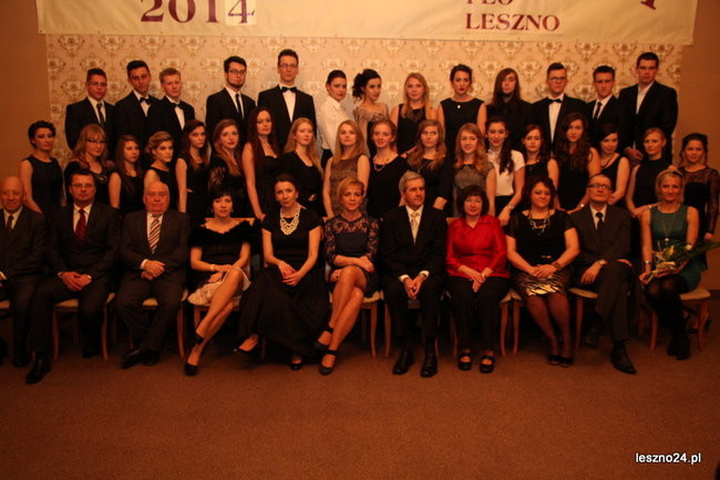 Jedynka tańczyła poloneza i walce (zdjęcia)