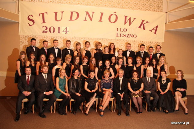 Jedynka tańczyła poloneza i walce (zdjęcia)