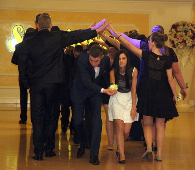 Studniówka z Bojanowa (zdjęcia)