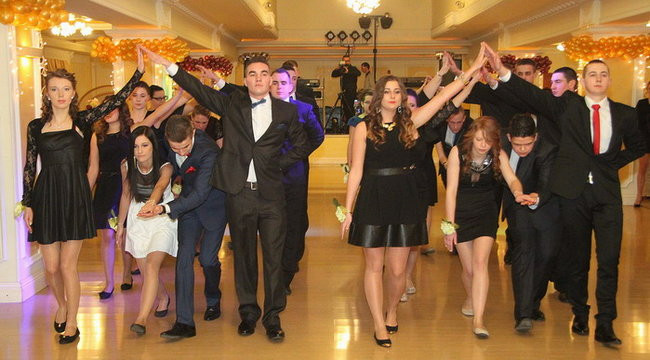 Studniówka z Bojanowa (zdjęcia)