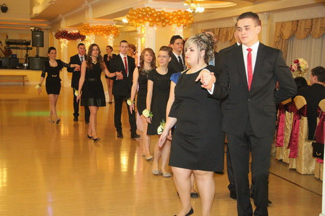 Studniówka z Bojanowa (zdjęcia)