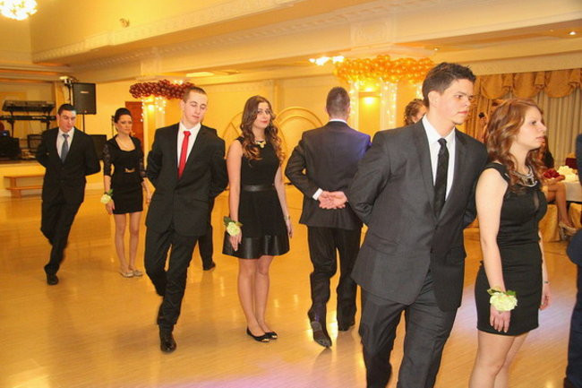 Studniówka z Bojanowa (zdjęcia)