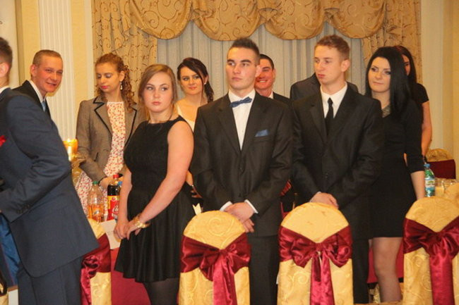 Studniówka z Bojanowa (zdjęcia)