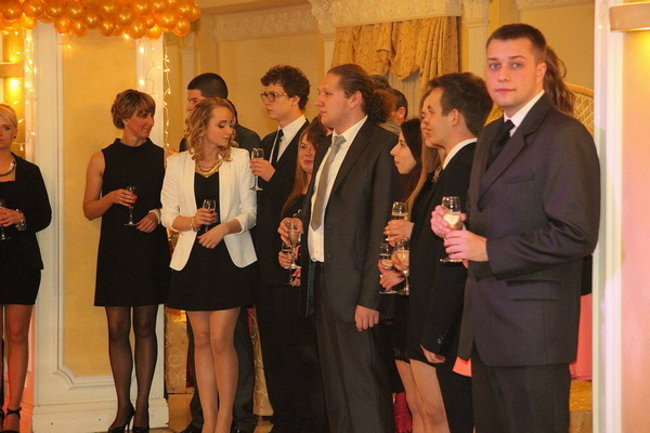 Studniówka z Bojanowa (zdjęcia)