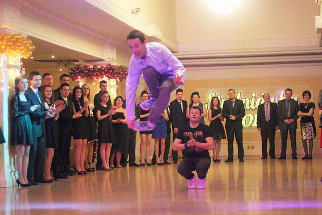 Studniówka z Bojanowa (zdjęcia)