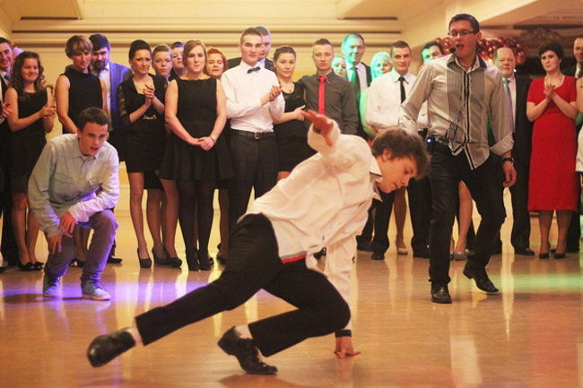 Studniówka z Bojanowa (zdjęcia)