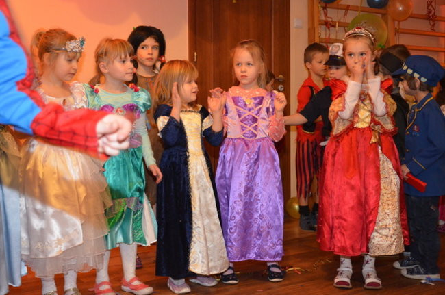 Kolorowy bal w Kolorowym Świecie (zdjęcia)