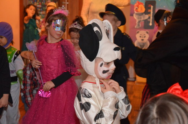 Kolorowy bal w Kolorowym Świecie (zdjęcia)